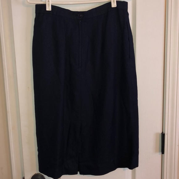 2 PC. Suit - Picture 5 of 5